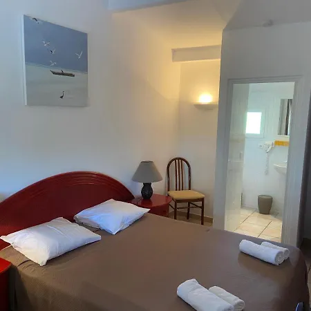 Les De La U Dragulinu Pensionat Sari-Solenzara