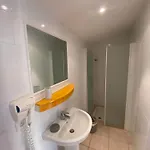 Les De La U Dragulinu Guest house