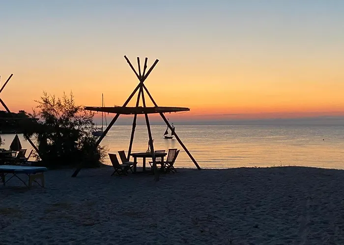 Les De La U Dragulinu בית הארחה 3*