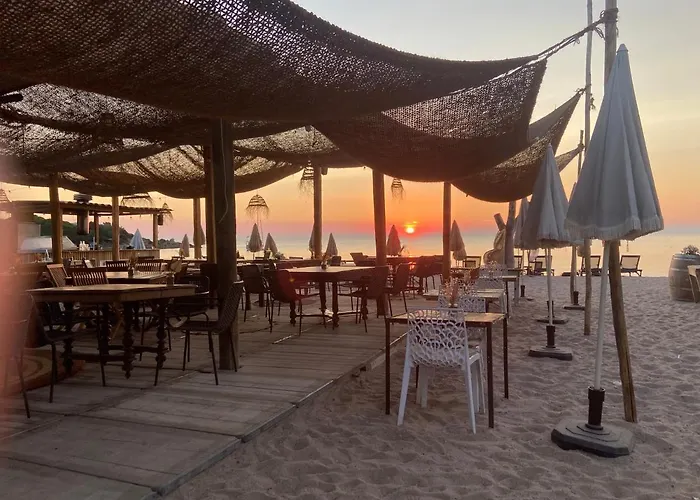 Les De La U Dragulinu סארי סולנזארה